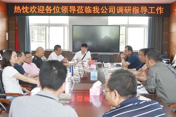 开远市委副书记、市长解凌云一行赴曲煤焦化、先锋化工调研