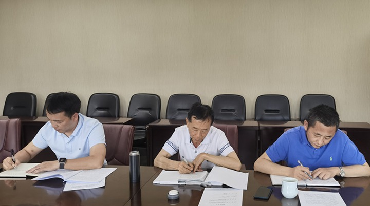 【主题教育】兴发娱乐·(中国游)最新官方网站（煤化）集团党委委员、财务总监莫晓丹到煤化地产公司开展主题教育调研