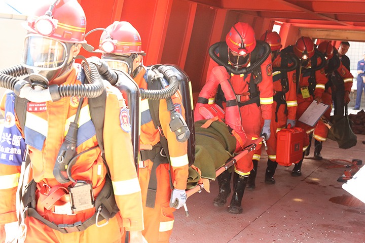 东源队“橙”风破浪创佳绩 斩获全省3桂冠、个人全能前6