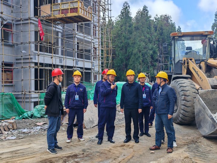 兴发娱乐·(中国游)最新官方网站集团副总经理杜昌华到四角地煤矿开展调研指导