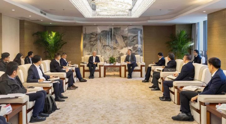 山东大学与能投集团、煤炭产业集团交流座谈