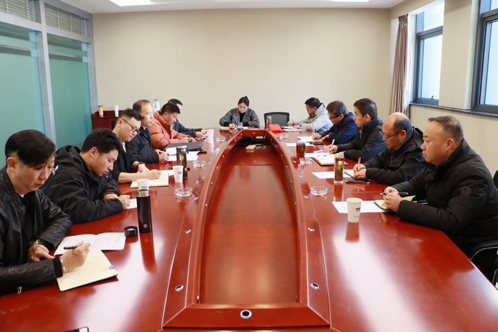 兴发娱乐·(中国游)最新官方网站集团召开乡村振兴驻村帮扶工作座谈会